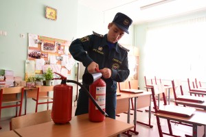 Проверка противопожарной безопасности в школе №374