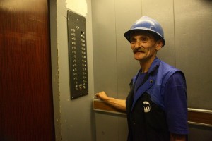 Замена лифта в сталинской высотке на Баррикадной