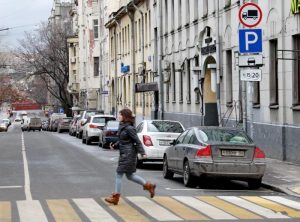Новые парковочные места появились в Красносельском районе