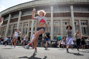 «Спортивный бульвар»: москвичи посоревнуются в прыжках на батуте и сдадут нормы ГТО