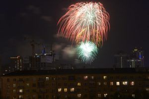 В День города фейерверки запустят в 20 столичных парках. Фото: "Вечерняя Москва"