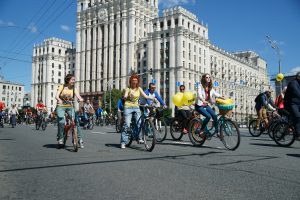 Москвичи примут участие во масштабном велопараде. Фото: «Вечерняя Москва»