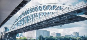 16 железнодорожных мостов Московского центрального кольца к концу этого года получат единую архитектурно-художественную подсветку. Фото:mos.ru