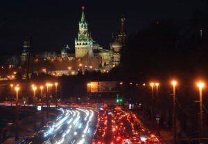 Транспорт в Москве в часы пик стал двигаться быстрее. Фото: Александр Кожохин, «Вечерняя Москва»