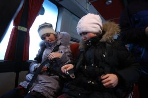 Отправить детей на автобусную прогулку помог один из партнеров учреждения. Фото: «Вечерняя Москва»