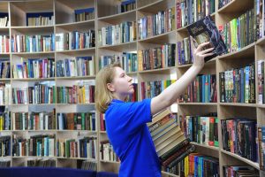 Почти 130 тысяч книг москвичи получили в библиотеках в рамках городской акции. Фото: Светлана Колоскова, «Вечерняя Москва»