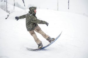 Новые лыжные трассы появятся в 26 парках столицы. Фото: Пелагия Замятина, «Вечерняя Москва»
