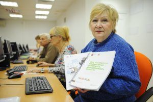 Пожилые жители района примут участие в соревновании по компьютерной грамотности. Фото: Александр Кожохин, «Вечерняя Москва»