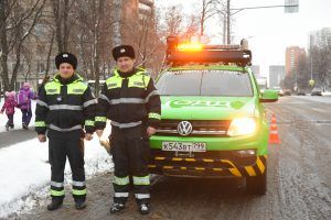 Число экипажей дорожного патруля в столице увеличилось в три раза. Фото: Александр Кожохин, «Вечерняя Москва»