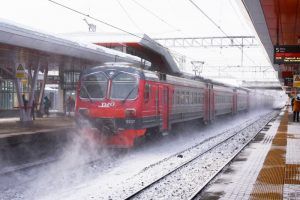 Снег на пассажирских платформах МЦК убрали в штатном режиме. Фото: Владимир Новиков, «Вечерняя Москва»