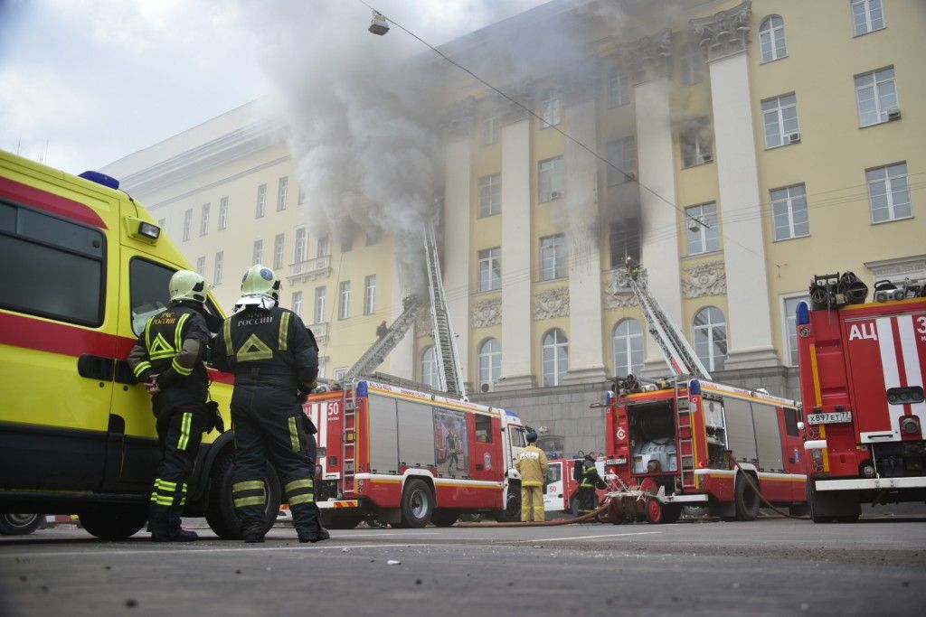 Пожарные москвы фото