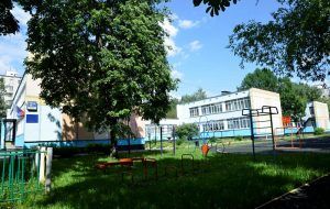 Запланировали провести ремонт здания районной школы. Фото: Анна Быкова