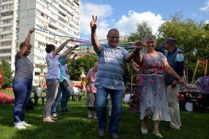 Сотрудники Территориального центра социального обслуживания провели промо-акции. Фото: Анна Быкова