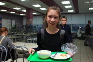 Опрос ВЦИОМ: Две трети родителей довольны качеством школьного питания. Фото: Наталия Нечаева, «Вечерняя Москва»