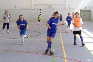 Женская футбольная команда провела первую тренировку в режиме офлайн. Фото: сайт мэра Москвы