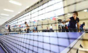 Урок по настольному теннису в онлайн-формате состоится на платформе районного центра. Фото: Наталья Феоктистова, Вечерняя Москва