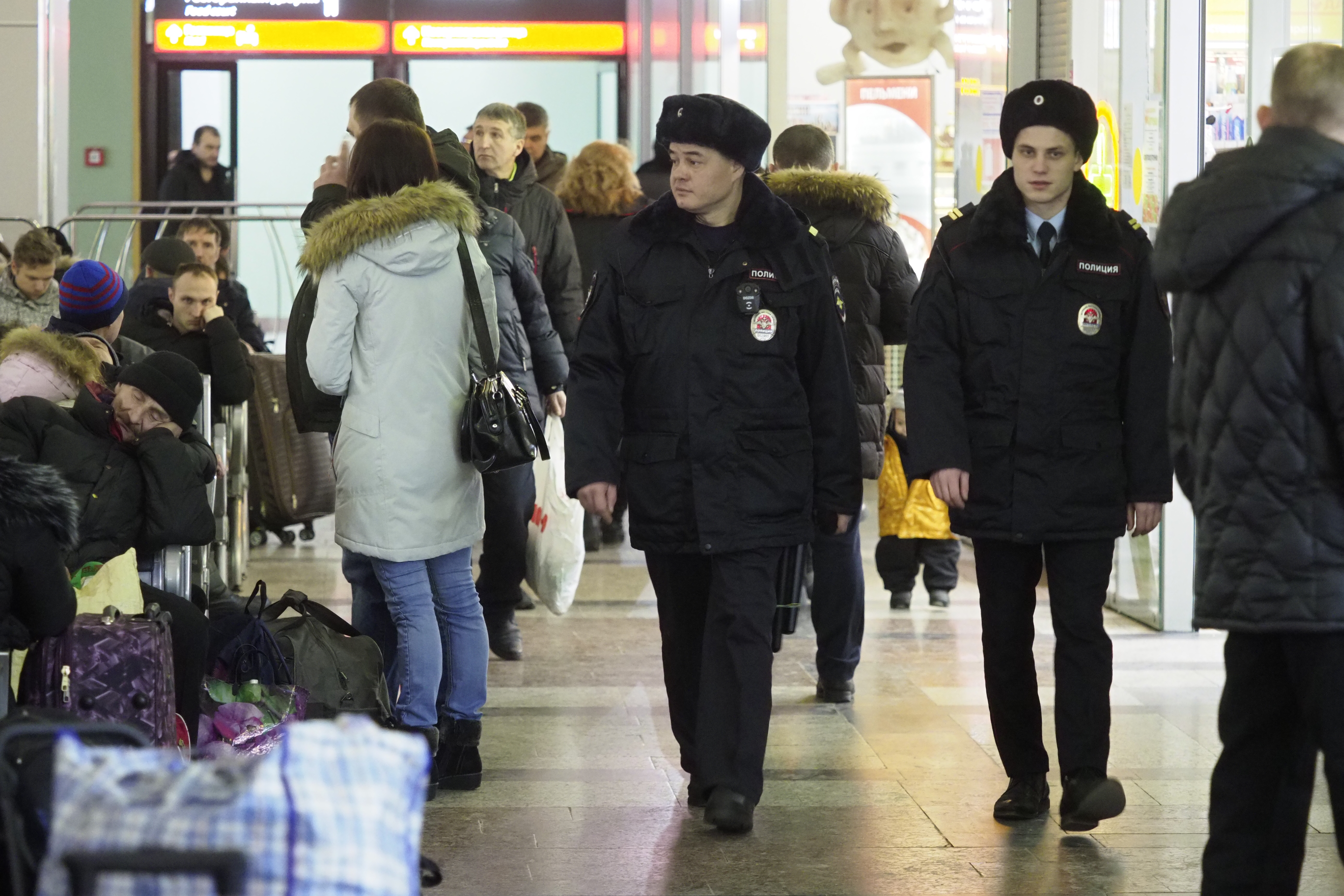 Пассажир полиция. Полиция на Казанском вокзале г Москва. Транспортная полиция на Казанском вокзале. Казанский вокзал отдел полиции. Пассажир полиция на вокзалах связь.