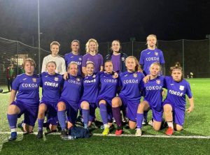Женская футбольная команда района стала бронзовым призером. Фото взято с официальной страницы спортивной школы в социальной сети