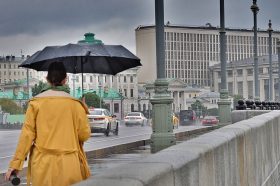 Гроза и дожди: москвичей предупредили о сильном ухудшении погоды. Фото: Анна Быкова, «Вечерняя Москва»