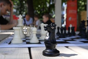 На Сретенском бульваре проведут турнир по шахматам. Фото: пресс-служба Департамента торговли и услуг города Москвы