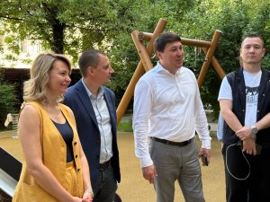 Двор на Краснопрудной готовят к благоустройству. Фото: страница управы в социальных сетях.