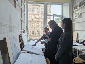Просмотр студенческих проектов в формате мастер-класса прошел в РАЖВиЗ. Фото: официальная страница РАЖВиЗ в социальных сетях