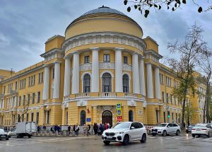 Студентка Института математики и информатики МПГУ заняла призовое место в конкурсе «Эвристика и дидактика математики». Фото: Анна Быкова, «Вечерняя Москва»