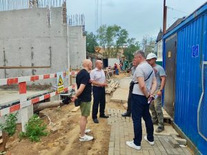 Выездная инспекция строительной площадки состоялась в районе. Фото: страница управы района в социальных сетях