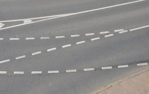 Новые развороты появились на проспекте Академика Сахарова. Фото: Анна Быкова, «Вечерняя Москва»