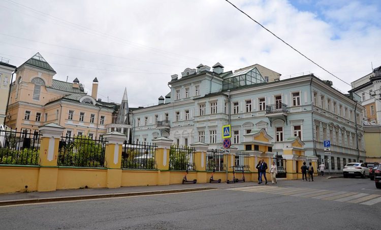 Выставка московских художников откроется в «Тургеневке». Фото: Анна Быкова, «Вечерняя Москва»