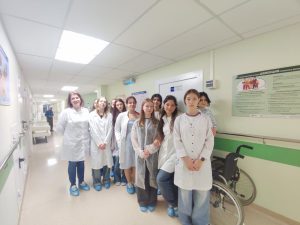 Ученики школы №315 посетили центр РНИМУ имени Николая Пирогова. Фото: страница школы №315 в социальных сетях.