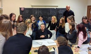 Студенты уральского филиала РЖАВиЗ Ильи Глазунова проходят учебную программу в столице. Фото: страница РЖАВиЗ Ильи Глазунова в социальных сетях.