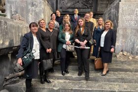 Более 400 представителей судебной системы Москвы почтили подвиг героев в Музее Победы. Фото: пресс-служба департамента по обеспечению деятельности мировых судей города Москвы