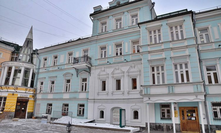 Экспозиция «Деревянное зодчество» откроется в «Тургеневке». Фото: Анна Быкова, «Вечерняя Москва»