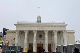 Обновление вестибюля провели на станции метро «Комсомольская». Фото: страница управы Красносельского района в социальных сетях