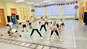 Спортивное мероприятие состоялось детских садах школы №1500. Фото: страница школы №1500 «Пушкинская школа» в социальных сетях