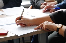 Сотрудники библиотеки №267 рассказали о мероприятии «Этноквиз». Фото: Анна Быкова, «Вечерняя Москва»