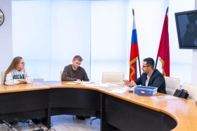 Студенты Университета Правительства Москвы завершили курс от сотрудников Аналитического центра Москвы. Фото: сайт Университета Правительства Москвы